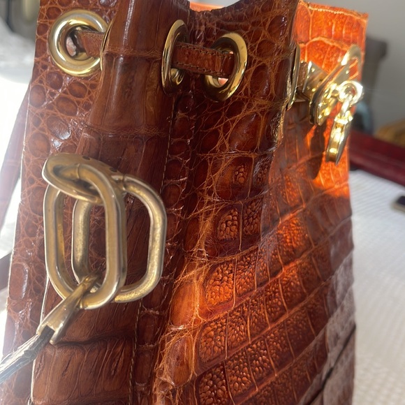 Genuine crocodile leather crossbody purse by Tequendama Bogota. - Picture 4 of 8